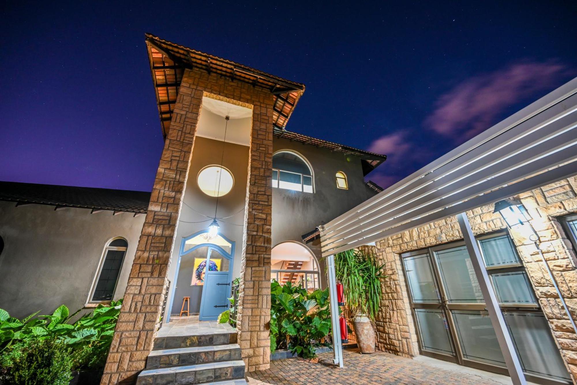 Blue Rain Guest House Bloemfontein Dış mekan fotoğraf